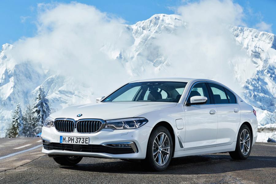  BMW 530e 2017 года  (WW) (фото 40 из 57)